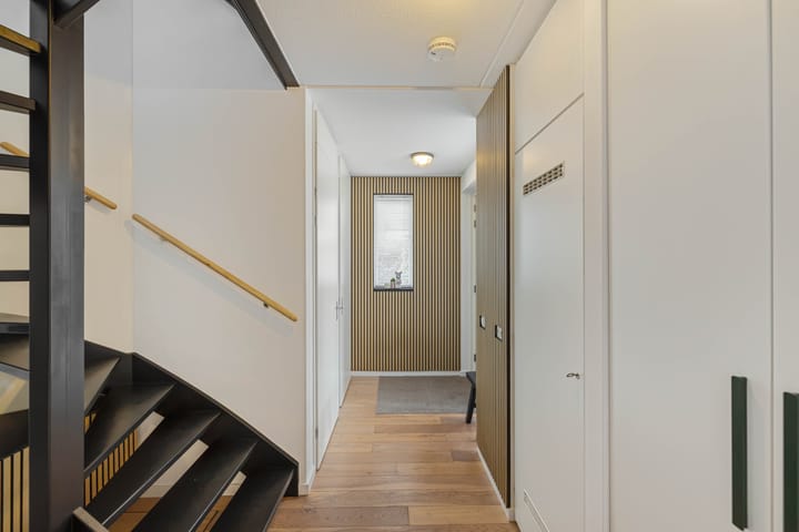 Hoekwoning te koop: Oeverpad 131, Meerstad