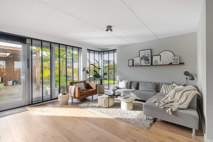 Hoekwoning te koop: Oeverpad 131, Meerstad