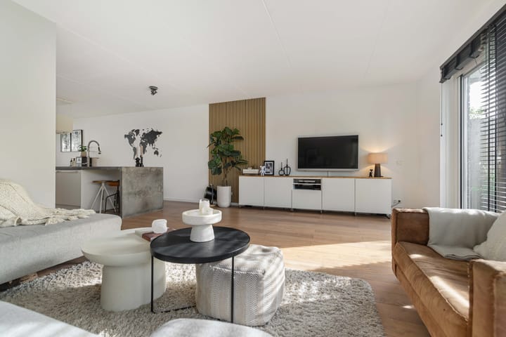 Hoekwoning te koop: Oeverpad 131, Meerstad