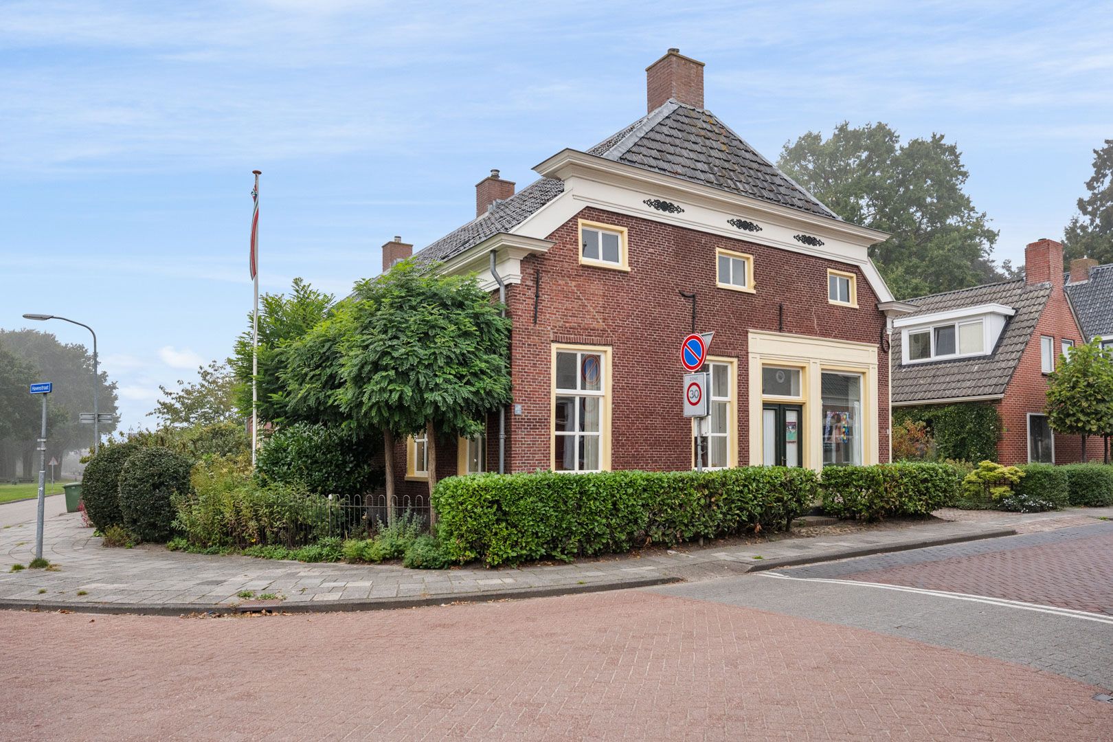 Photo 42 of Hoofdstraat 1