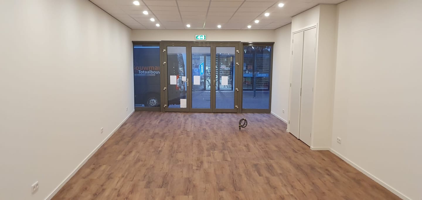 View photo 3 of Langstraat 84