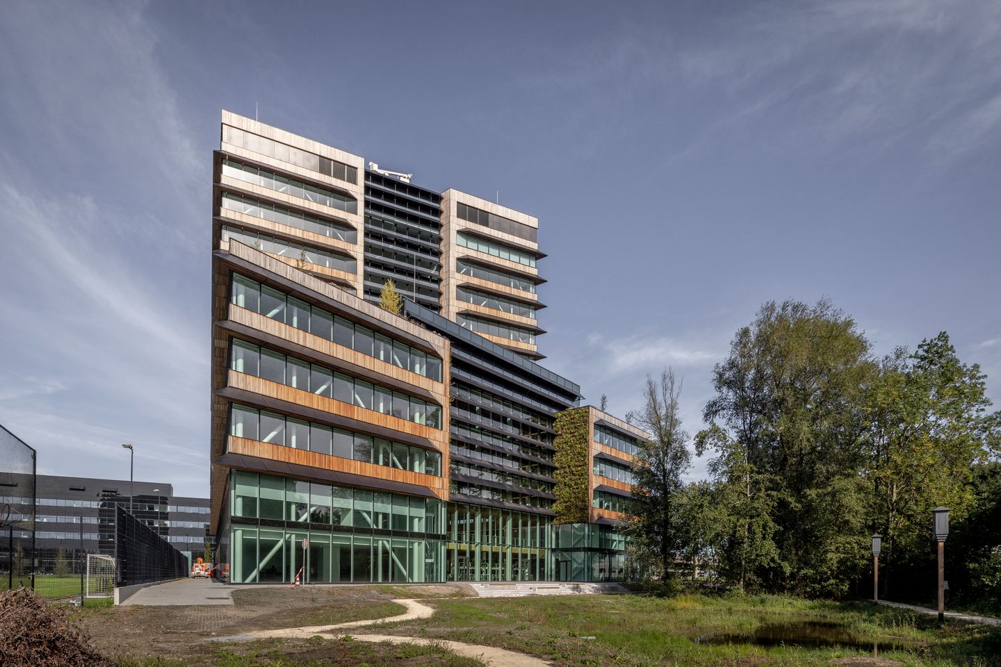 Bekijk foto 2 van Universiteitsweg 101