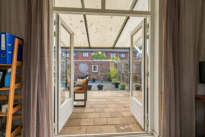 Tussenwoning te koop: Bredestraat 41, Huissen