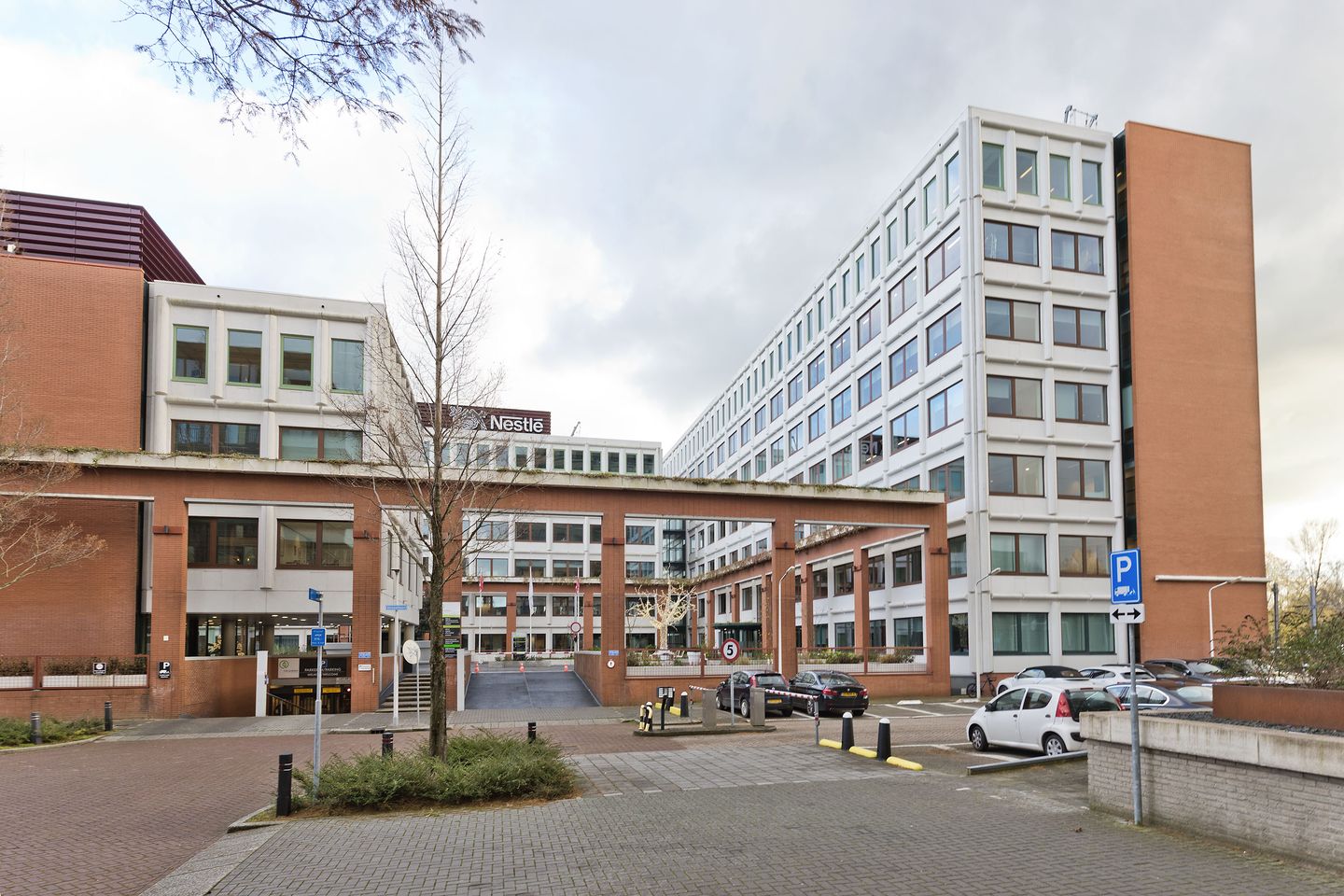 View photo 4 of Stroombaan 10-16