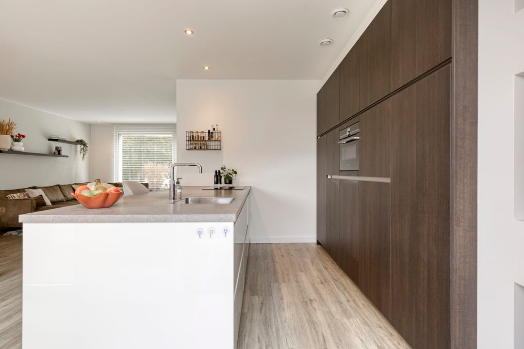 Photo 23 of Waterfront 465