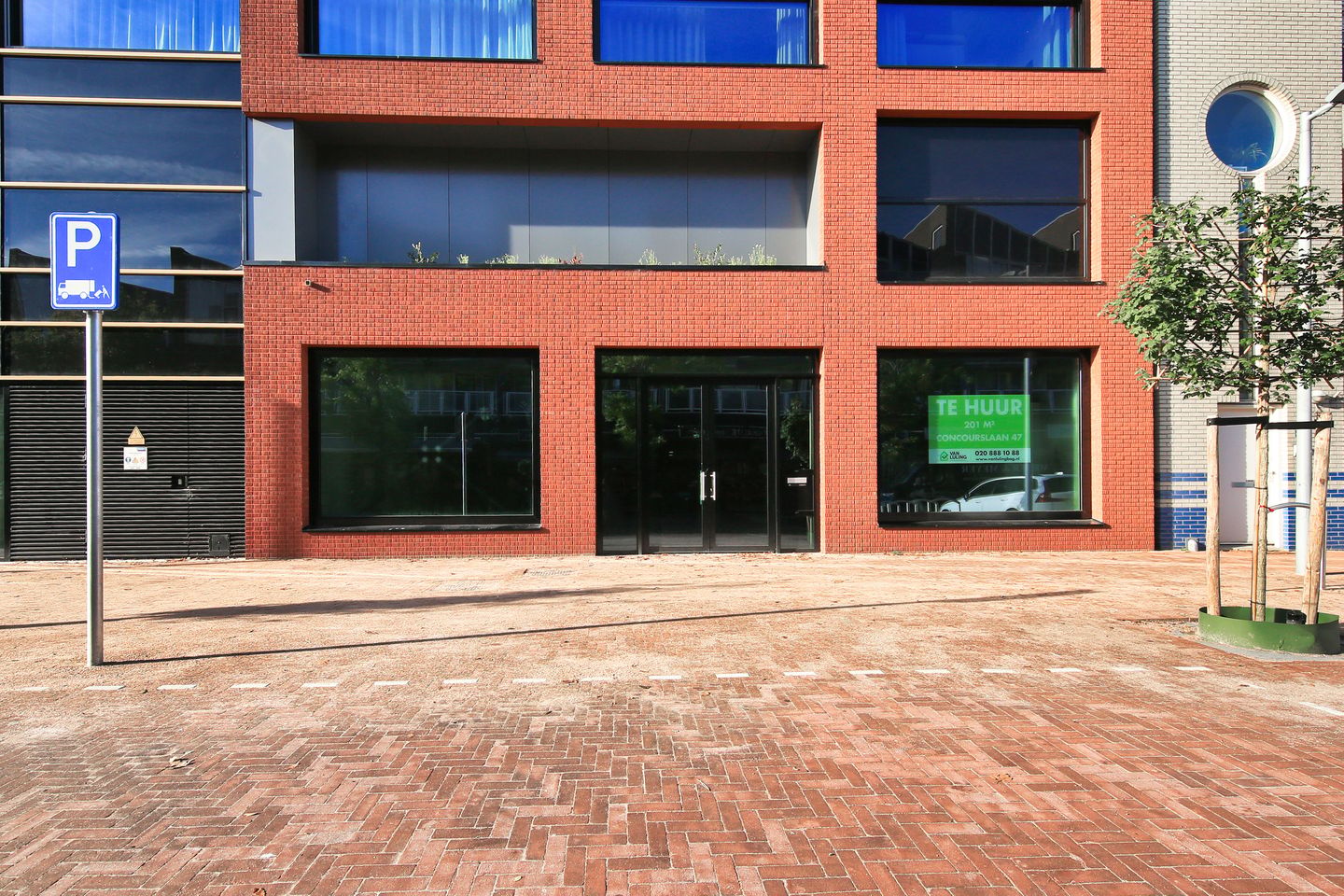 View photo 2 of Concourslaan 47