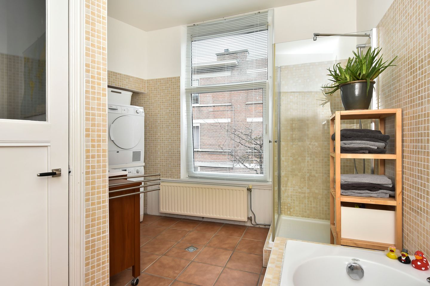 Foto 44 van Abeelstraat 64