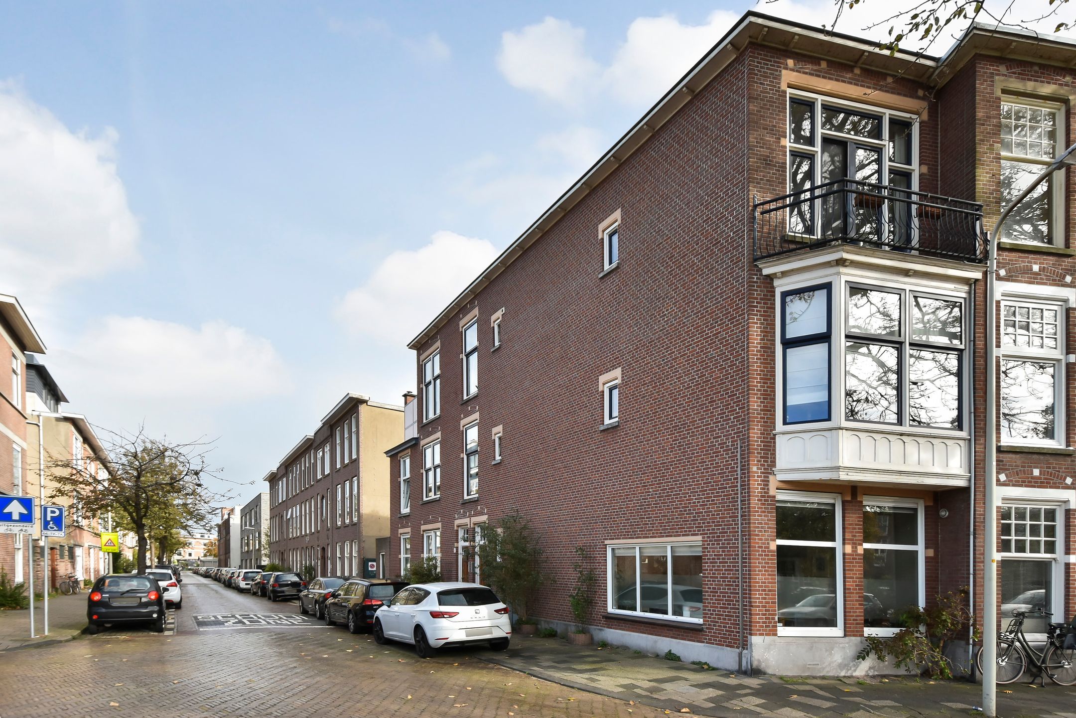 Foto 48 van Abeelstraat 64