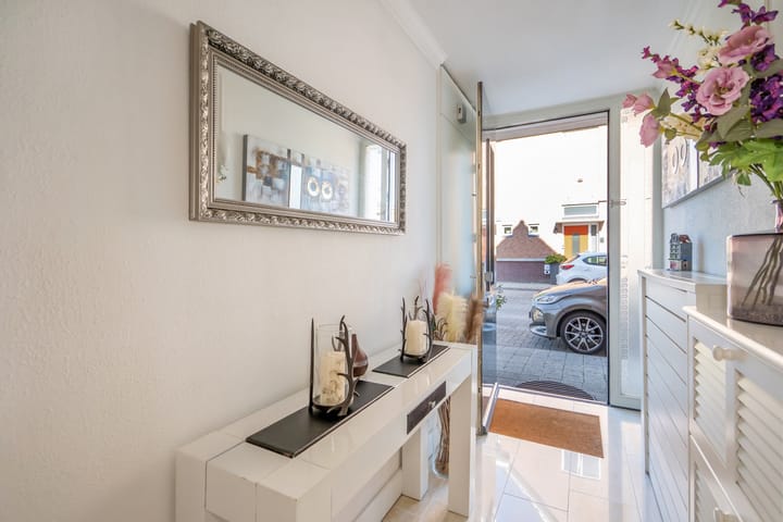 Hoekwoning te koop: Koudekerkstraat 5, Zoetermeer