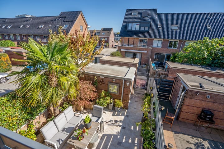 Hoekwoning te koop: Koudekerkstraat 5, Zoetermeer