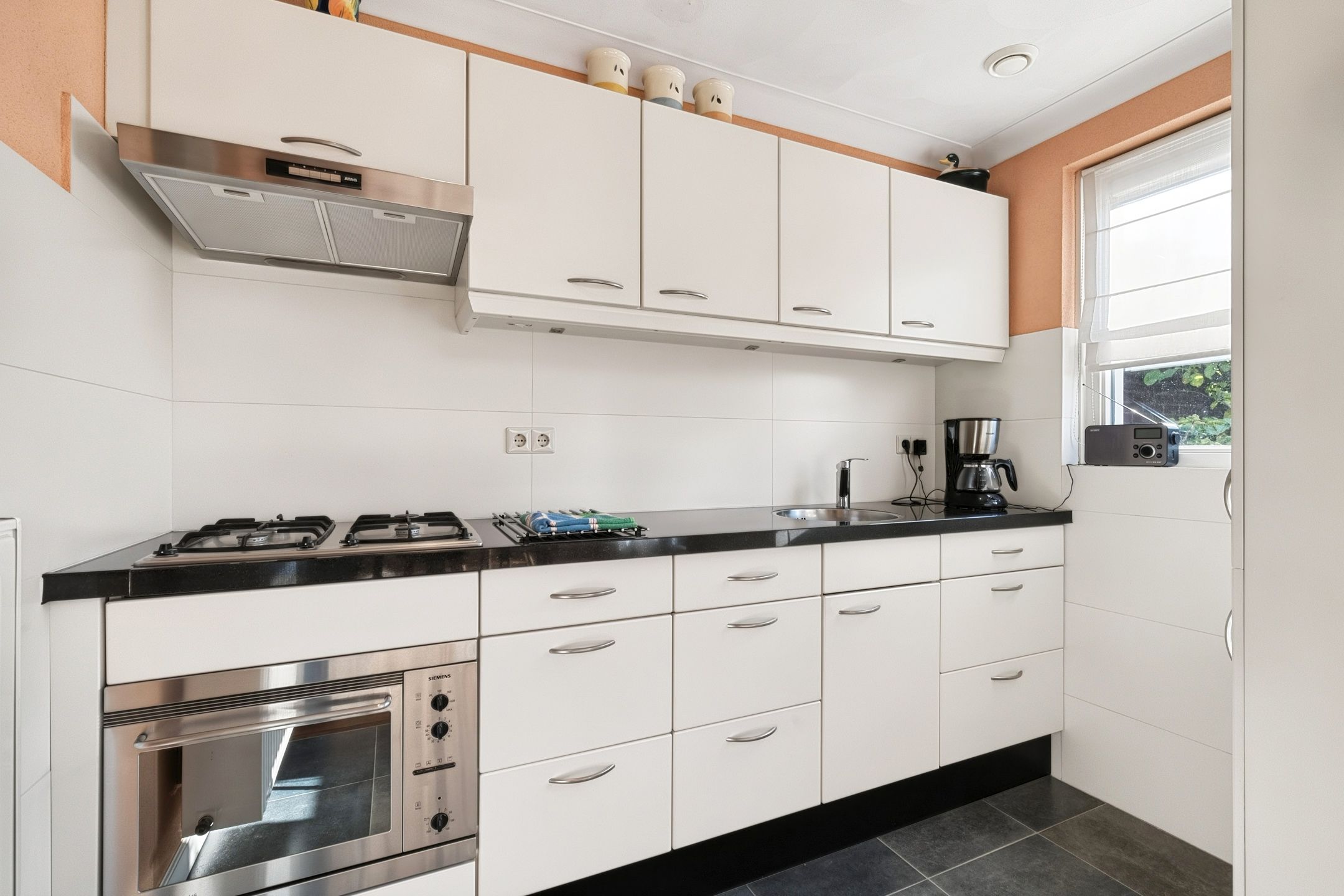 Photo 12 of Laarstraat 31