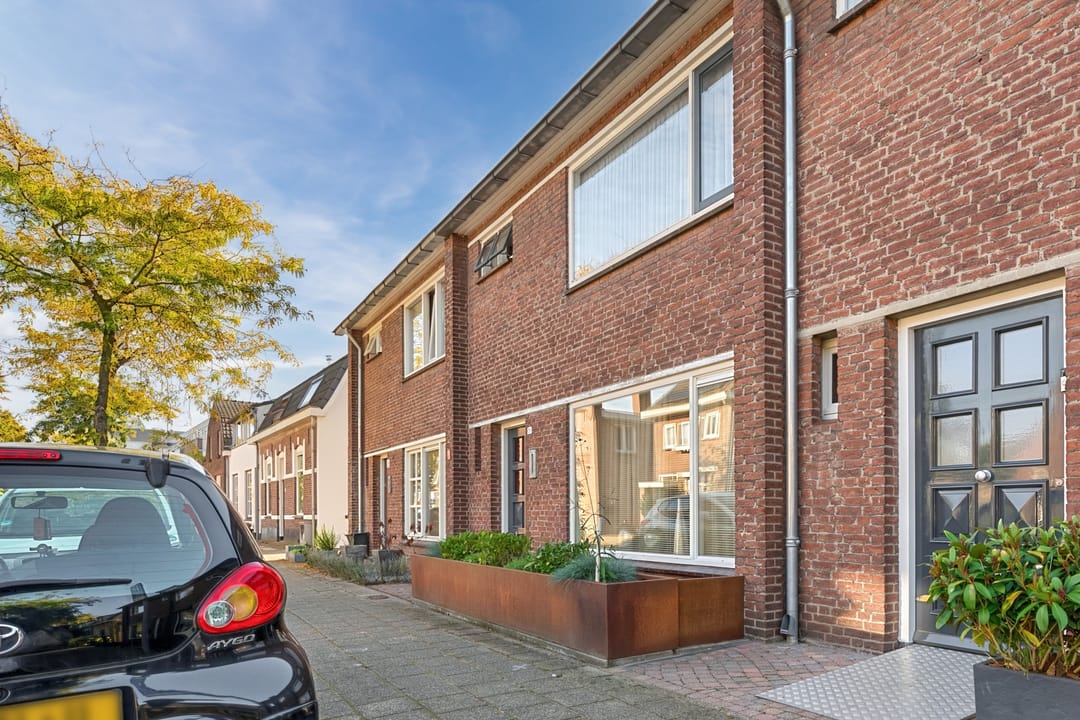 Photo 38 of Laarstraat 31