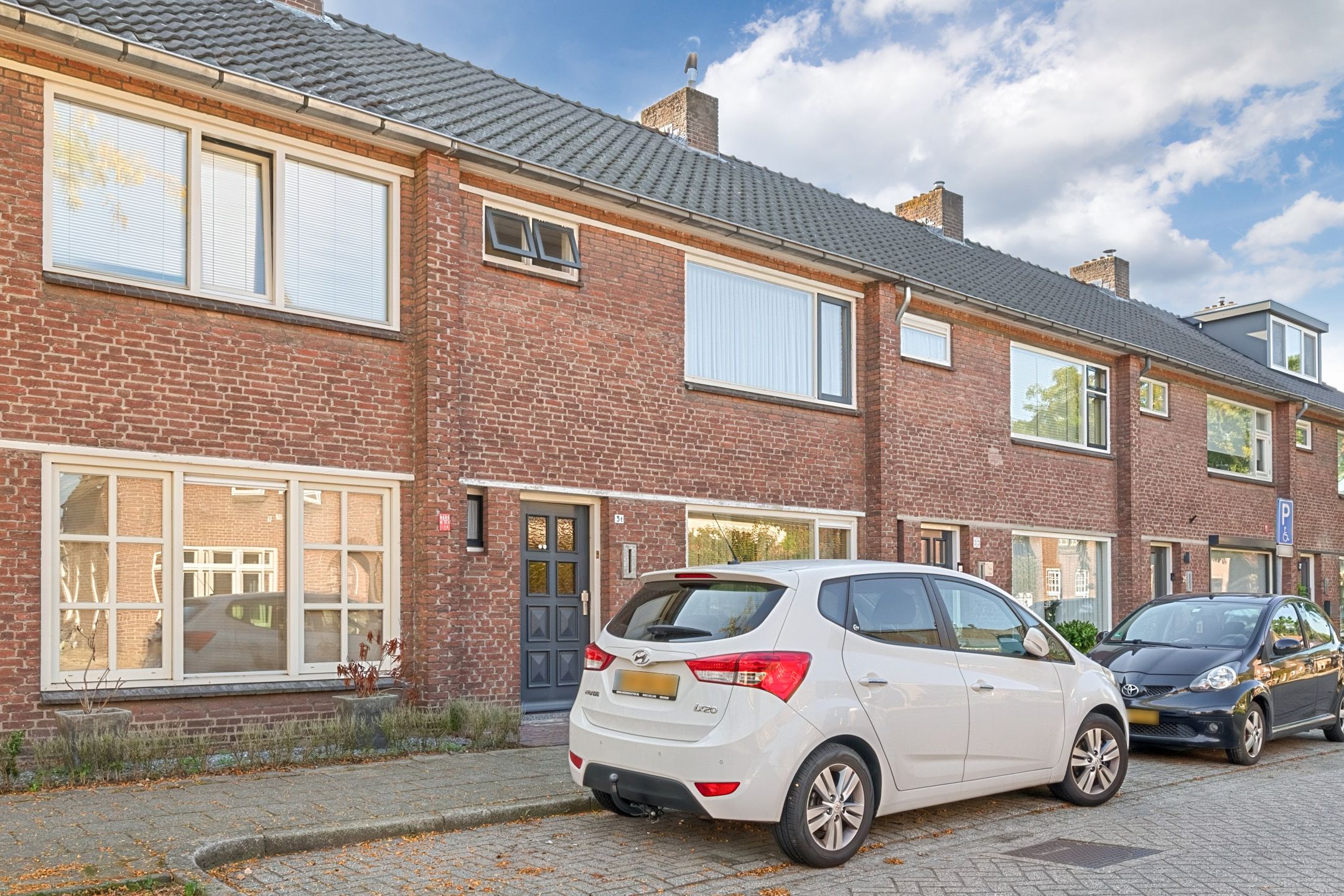 Photo 39 of Laarstraat 31