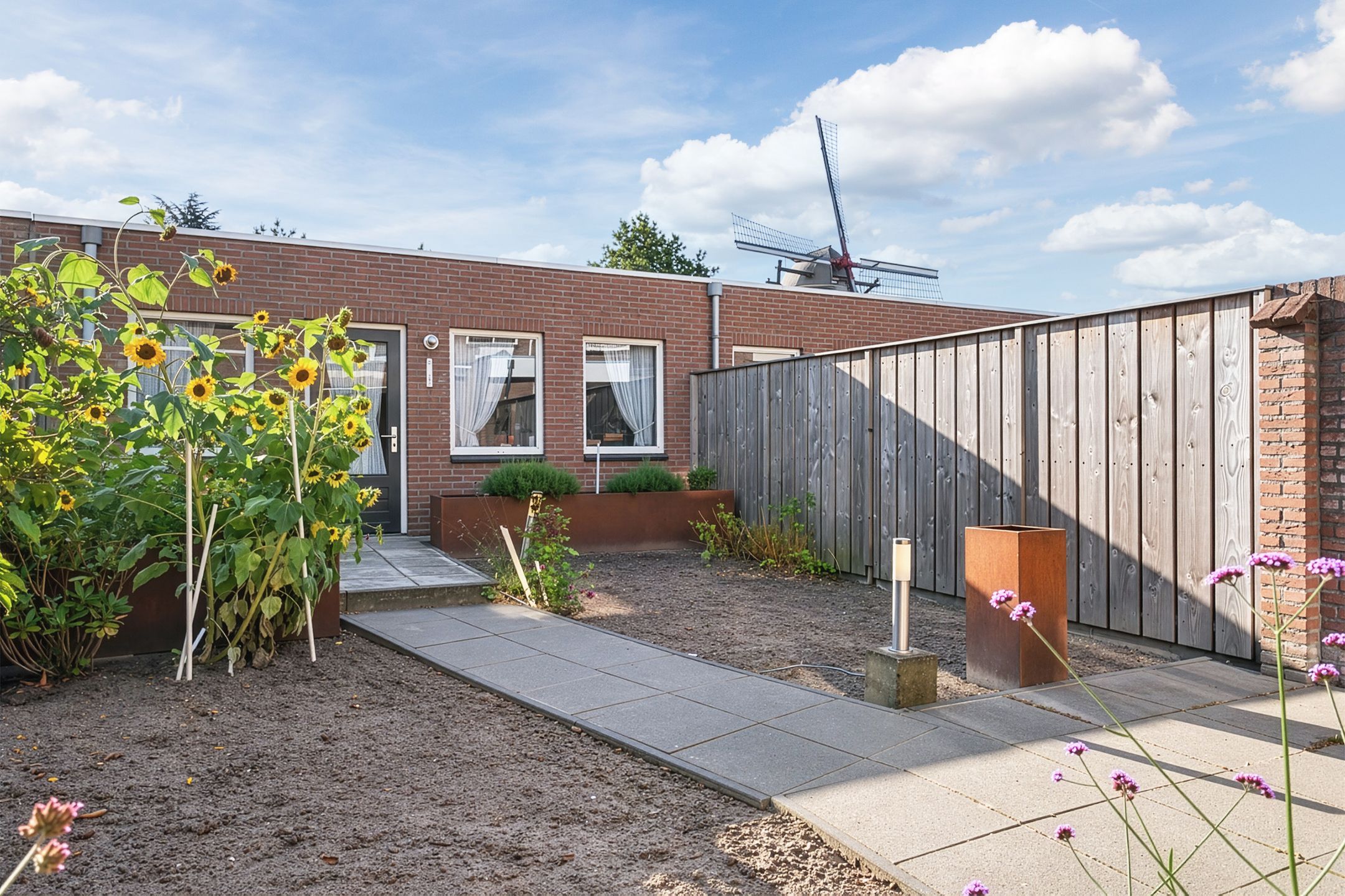 Photo 33 of Laarstraat 31