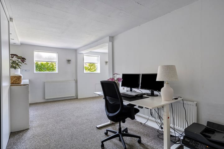 Twee-onder-één-kap te koop: Moersbergenlaan 5, Arnhem