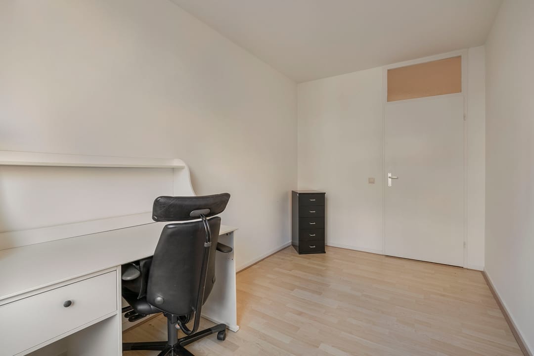 Photo 22 of Riouwstraat 122