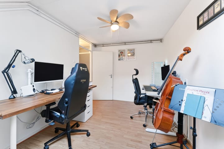 Hoekwoning te koop: Barkasstraat 20, Alkmaar