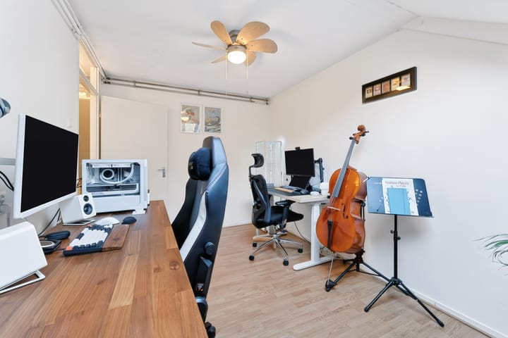 Hoekwoning te koop: Barkasstraat 20, Alkmaar