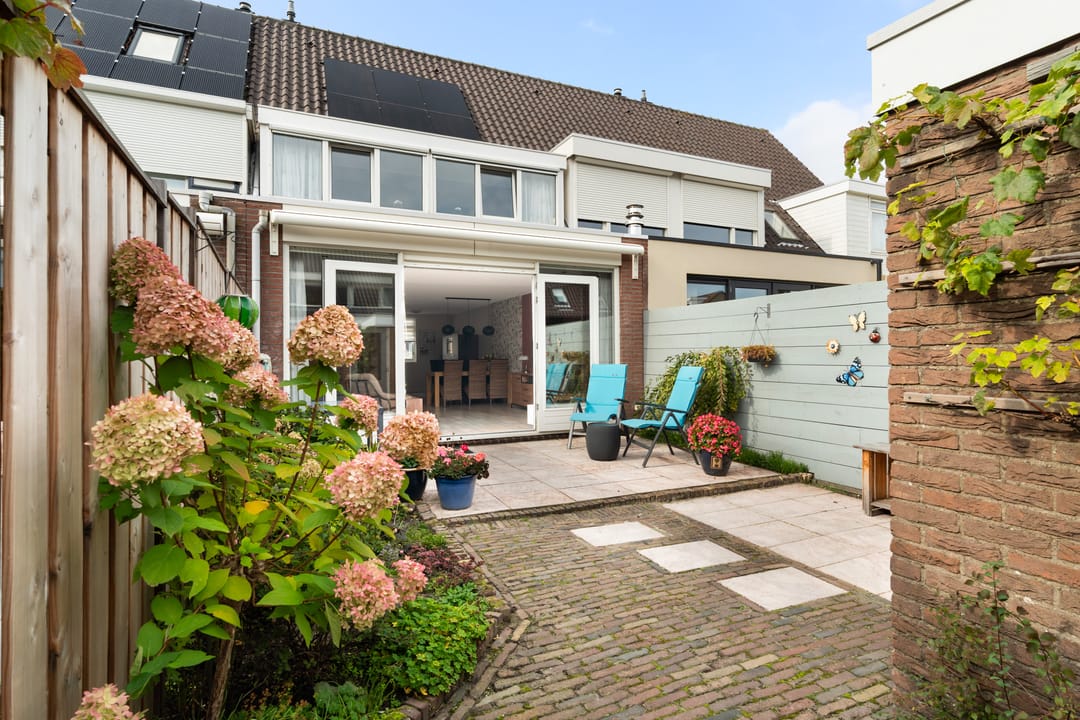 Photo 13 of Cort van der Lindenstraat 12