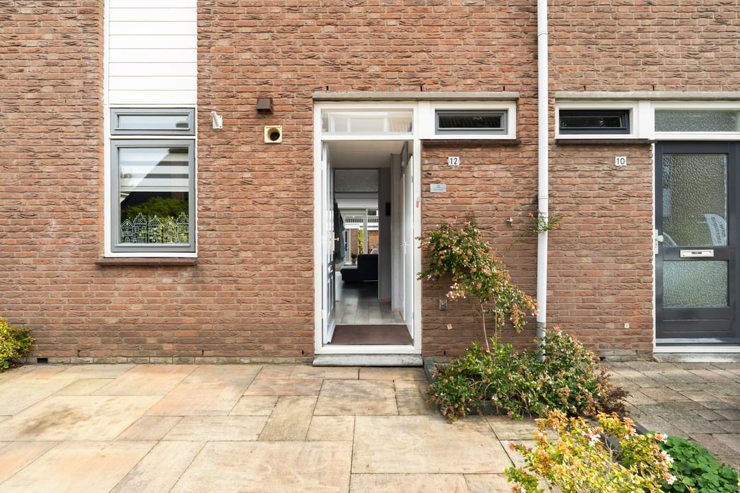 Photo 32 of Cort van der Lindenstraat 12