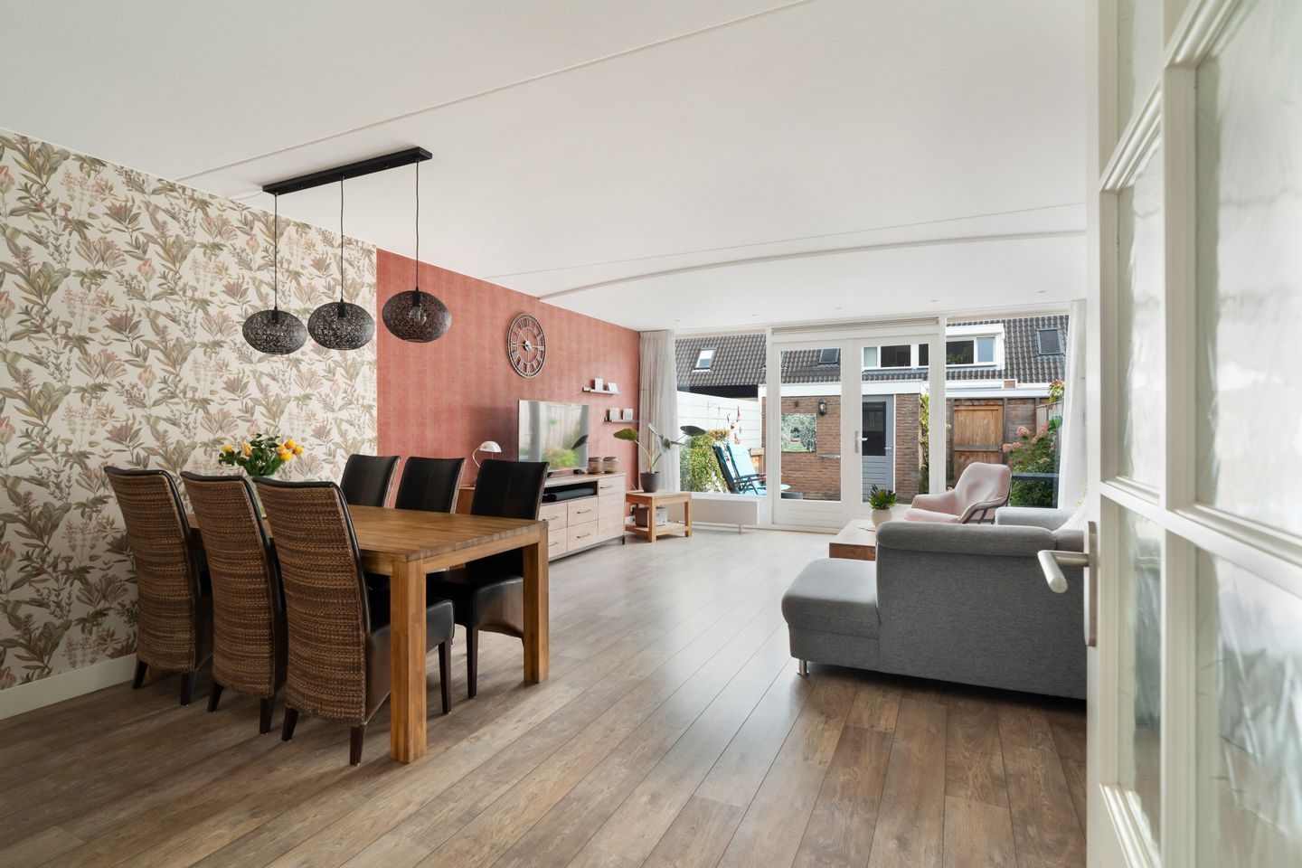 Photo 10 of Cort van der Lindenstraat 12