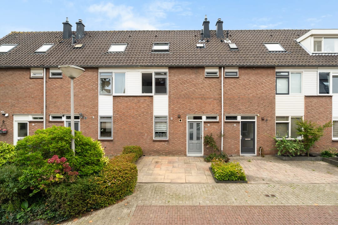 Photo 1 of Cort van der Lindenstraat 12