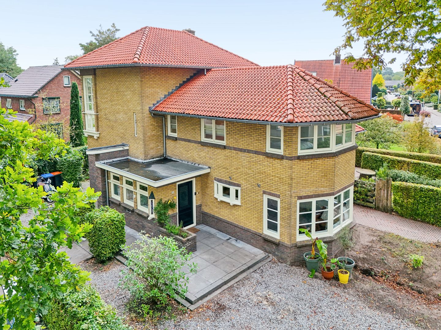 View photo 1 of Beatrixlaan 1