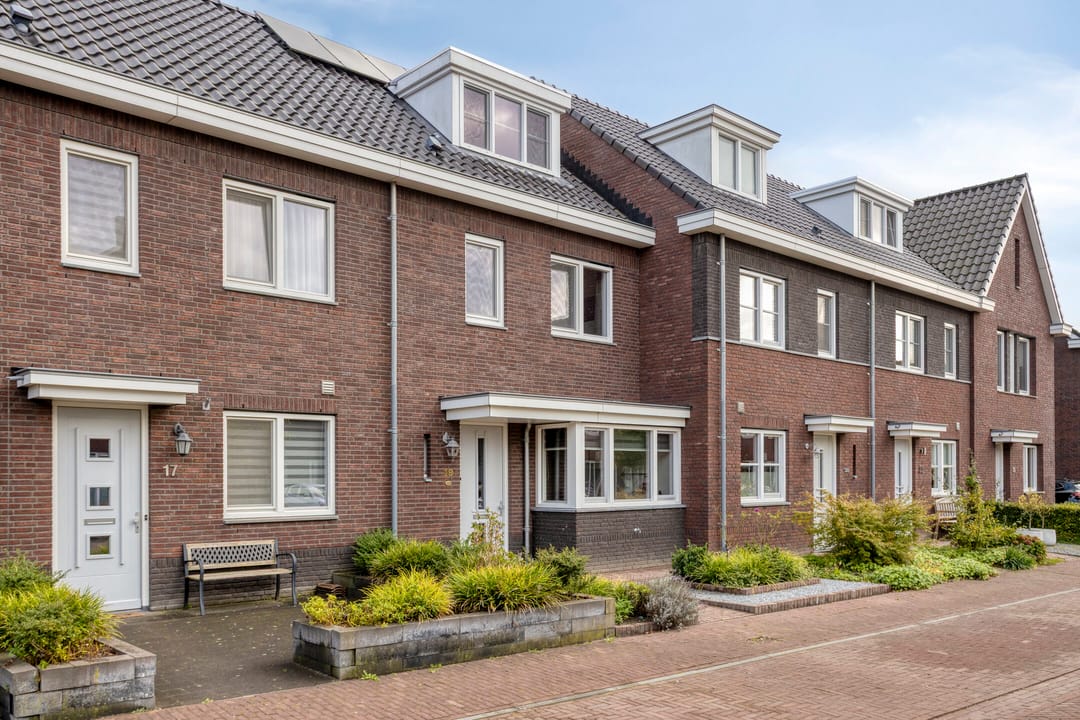 Photo 1 of Meester de Weertstraat 19