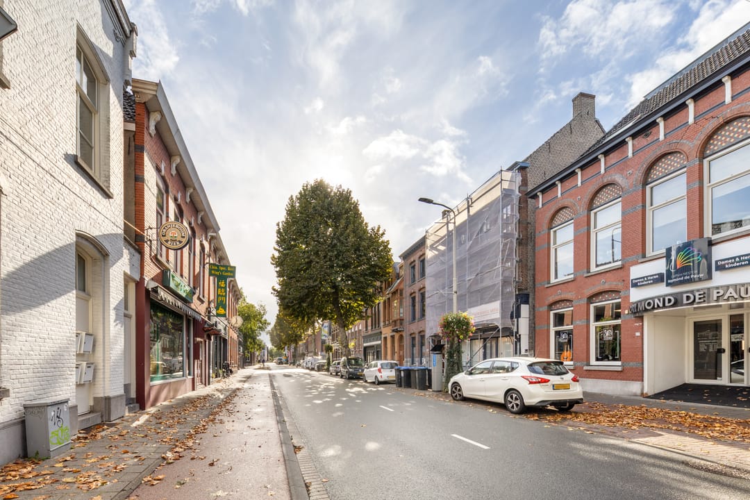 Photo 37 of Brugstraat 42-C