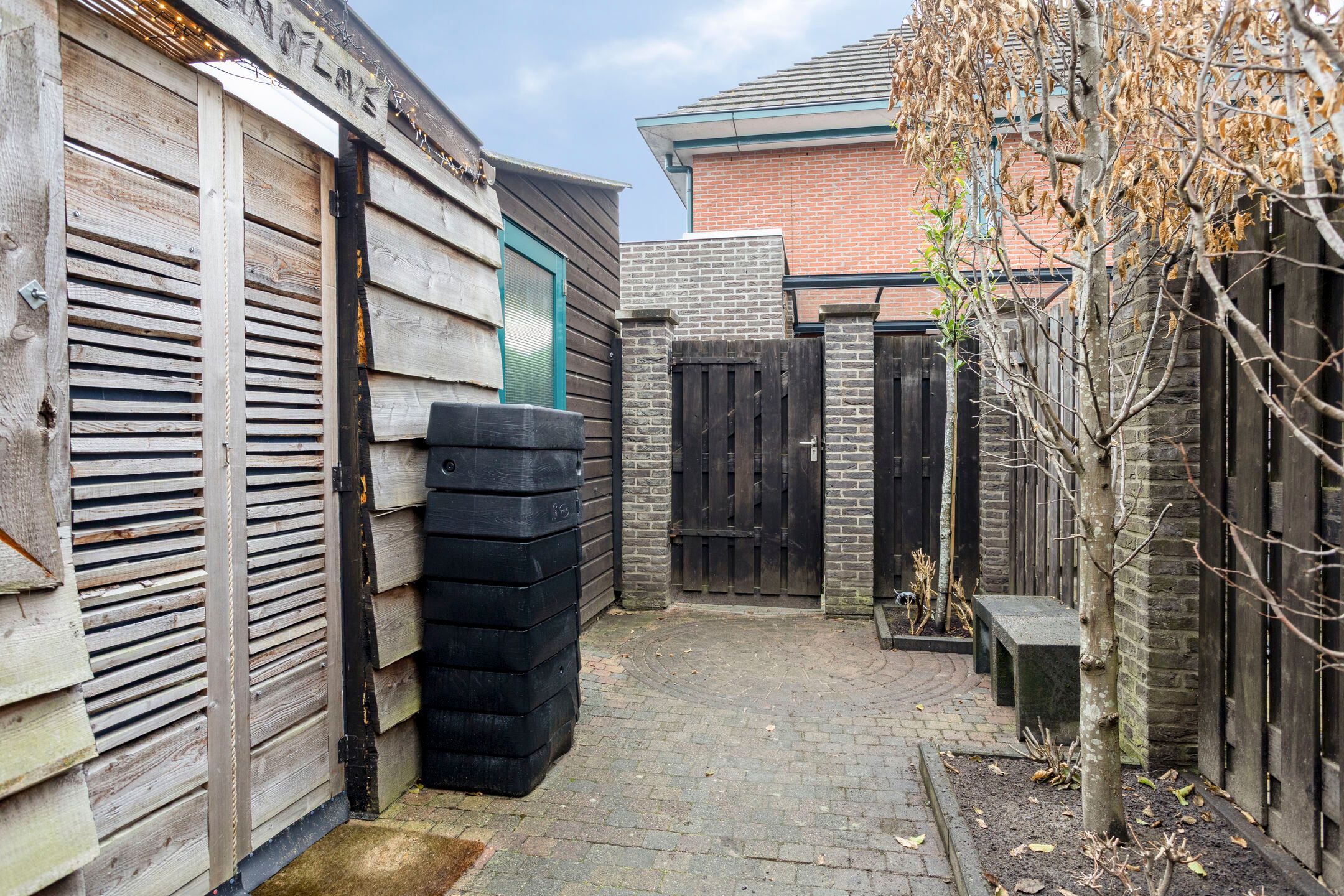 Foto 42 van Schoklandstraat 46