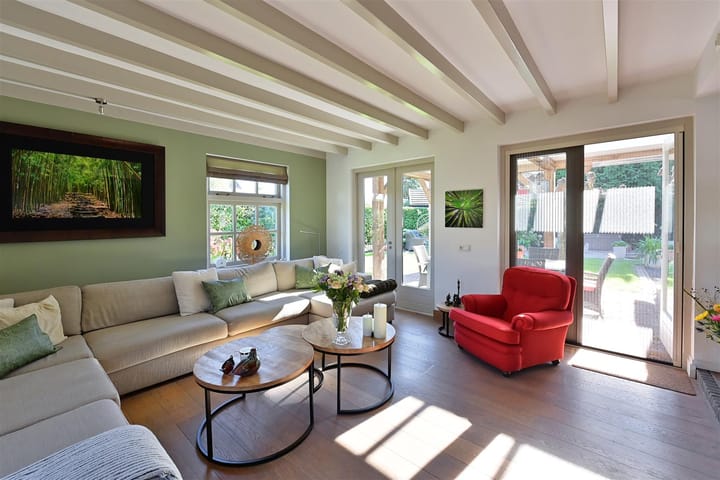 Vrijstaande woning te koop: Oud-Loosdrechtsedijk 293, Loosdrecht