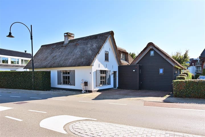 Vrijstaande woning te koop: Oud-Loosdrechtsedijk 293, Loosdrecht