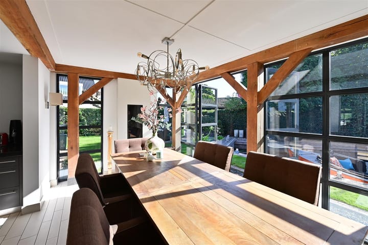 Vrijstaande woning te koop: Oud-Loosdrechtsedijk 293, Loosdrecht