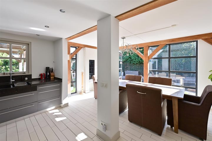 Vrijstaande woning te koop: Oud-Loosdrechtsedijk 293, Loosdrecht