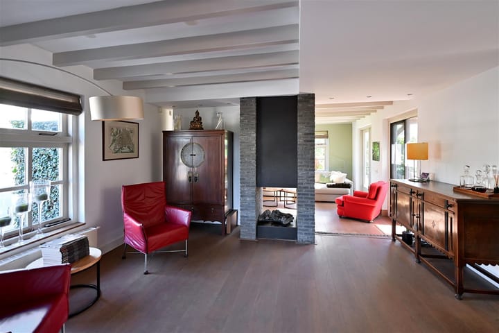 Vrijstaande woning te koop: Oud-Loosdrechtsedijk 293, Loosdrecht