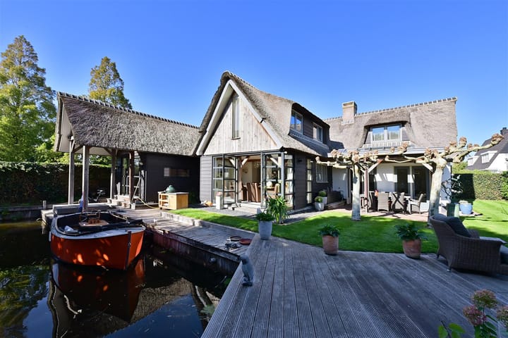 Vrijstaande woning te koop: Oud-Loosdrechtsedijk 293, Loosdrecht