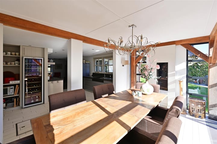 Vrijstaande woning te koop: Oud-Loosdrechtsedijk 293, Loosdrecht