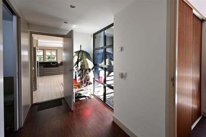 Vrijstaande woning te koop: Oud-Loosdrechtsedijk 293, Loosdrecht