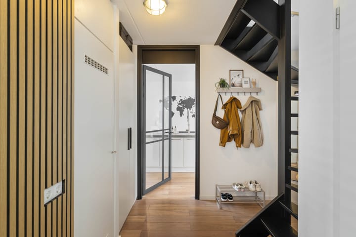 Hoekwoning te koop: Oeverpad 131, Meerstad
