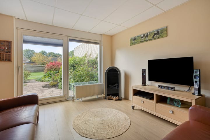 Tussenwoning te koop: Heemstede 9, Nieuwe Pekela