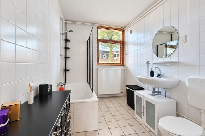 Tussenwoning te koop: Kraaienveld 49, Zoetermeer