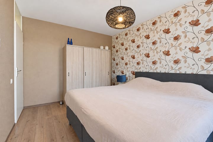 Tussenwoning te koop: Kraaienveld 49, Zoetermeer