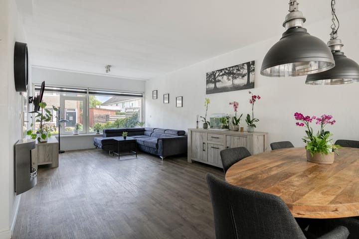 Hoekwoning te koop: Kampstraat 16, Ens