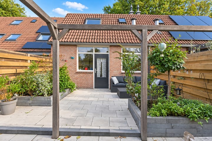 Tussenwoning te koop: Kraaienveld 49, Zoetermeer