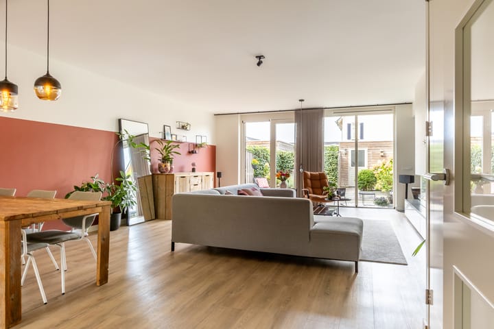 Tussenwoning te koop: Eksterstraat 12, Schoonhoven