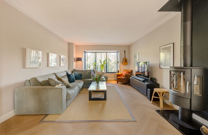 Hoekwoning te koop: Frans Langeveldlaan 16, Laren (Nh)