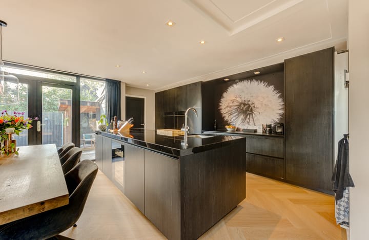 Hoekwoning te koop: Frans Langeveldlaan 16, Laren (Nh)