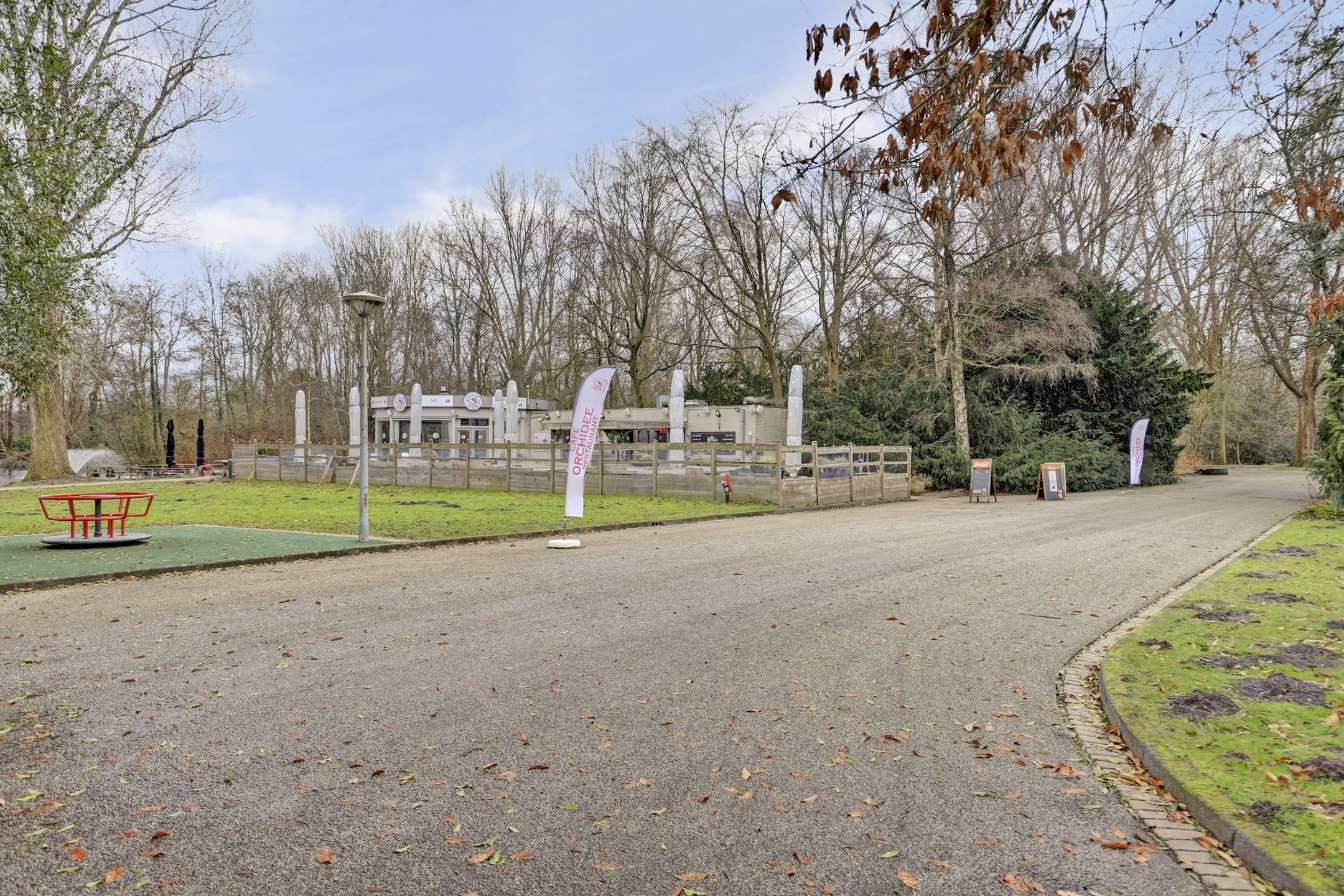 Foto 48 van Mensinge 18