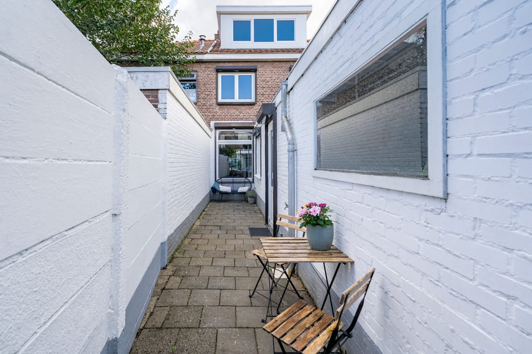 Photo 7 of Hobbemastraat 5