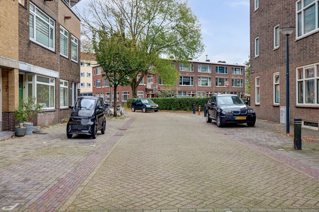 Photo 31 of Pascalstraat 20-A